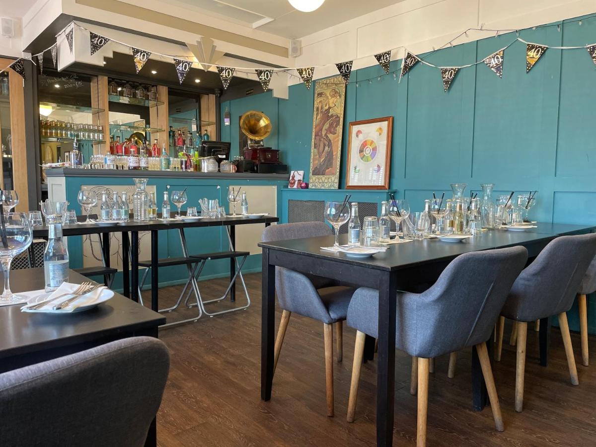 The Windsor Castle Inn - Housity