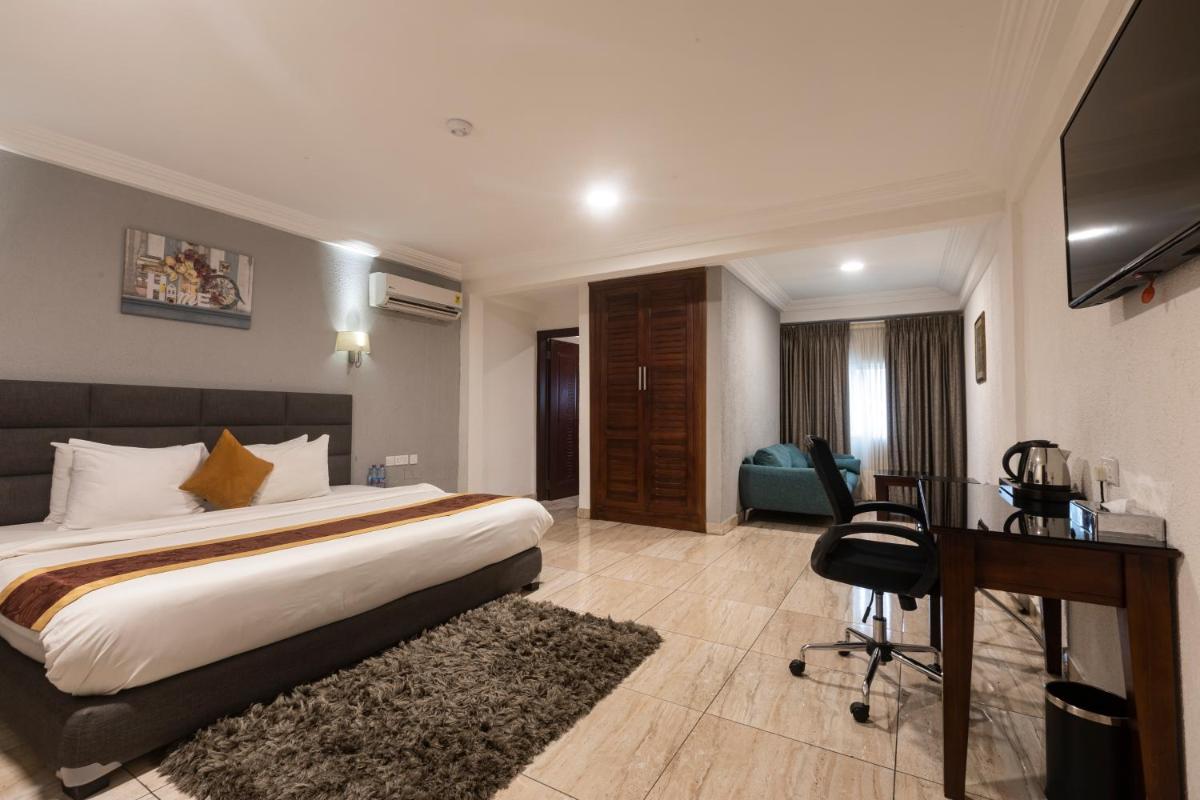 Airport View Hotel - Housity