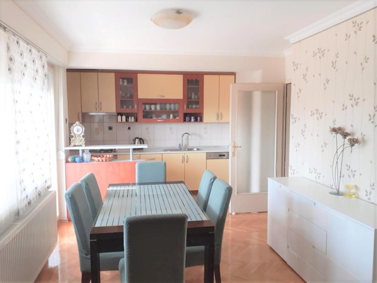Spacious 80m2 Apartment in the Center - Housity