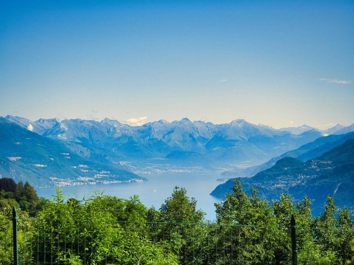 Marta flat, mountain and lake view, Bellagio - Housity