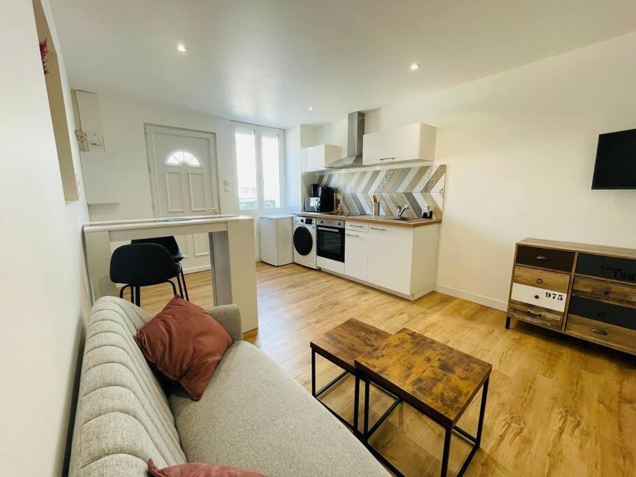 Le Belloc- Suberbe appartement T1 bis - Au calme - Terrasse - Vue jardin - Housity