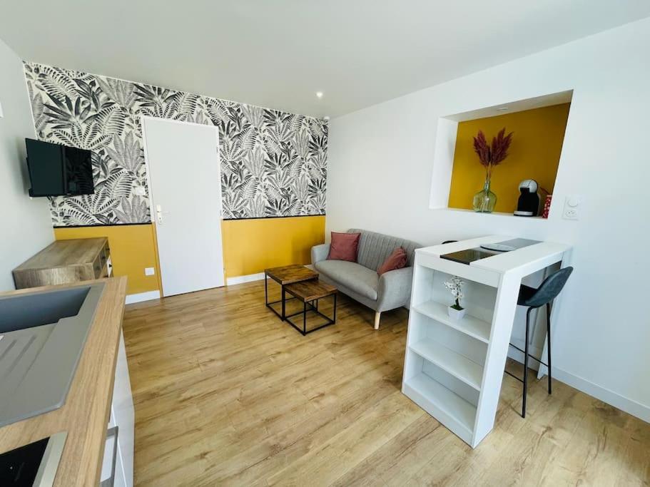 Le Belloc- Suberbe appartement T1 bis - Au calme - Terrasse - Vue jardin - Housity