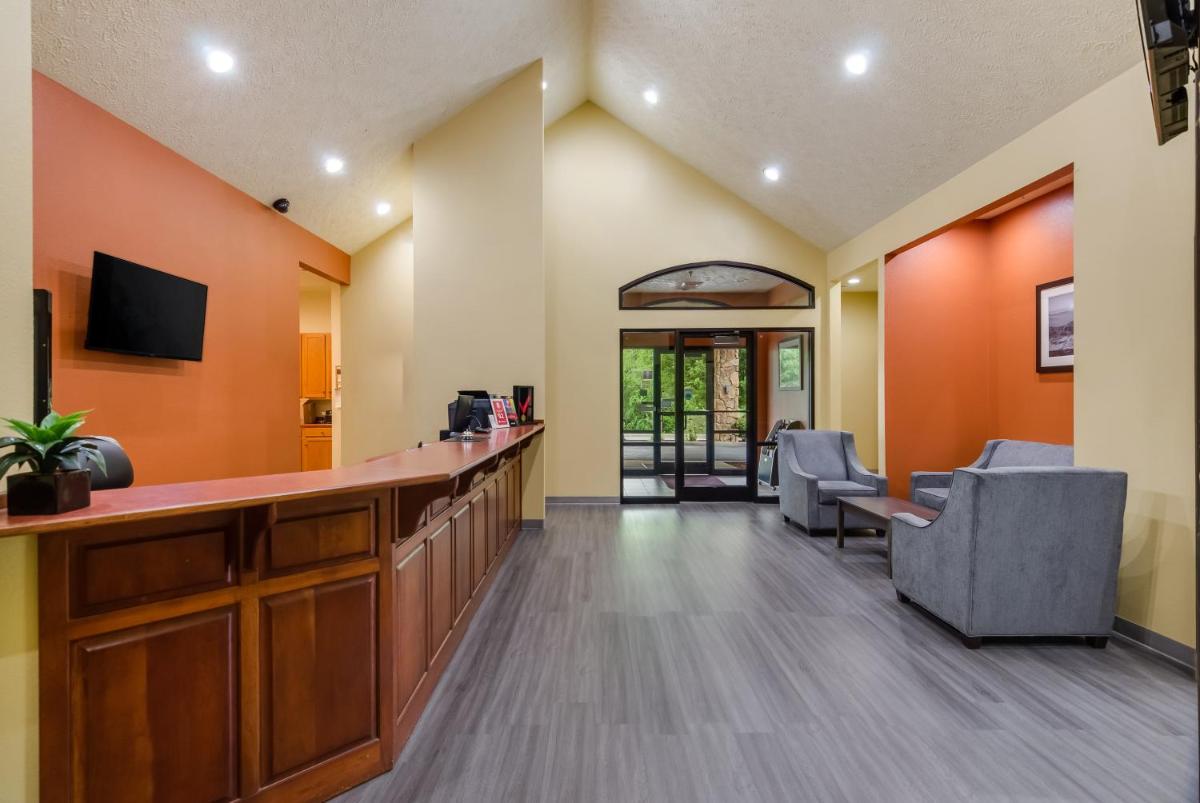 Americas Best Value Inn & Suites Independence VA - Housity