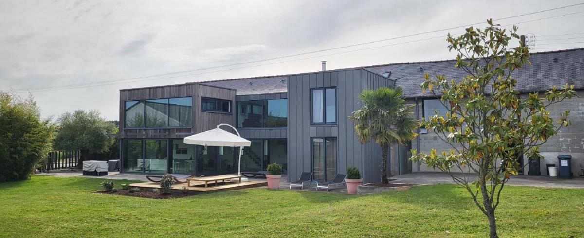 VILLA INATTENDUE - Housity