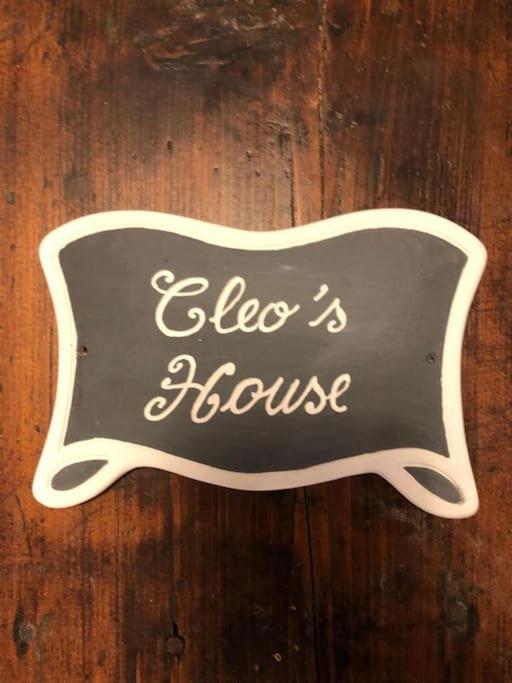 Cleo’s House - Housity