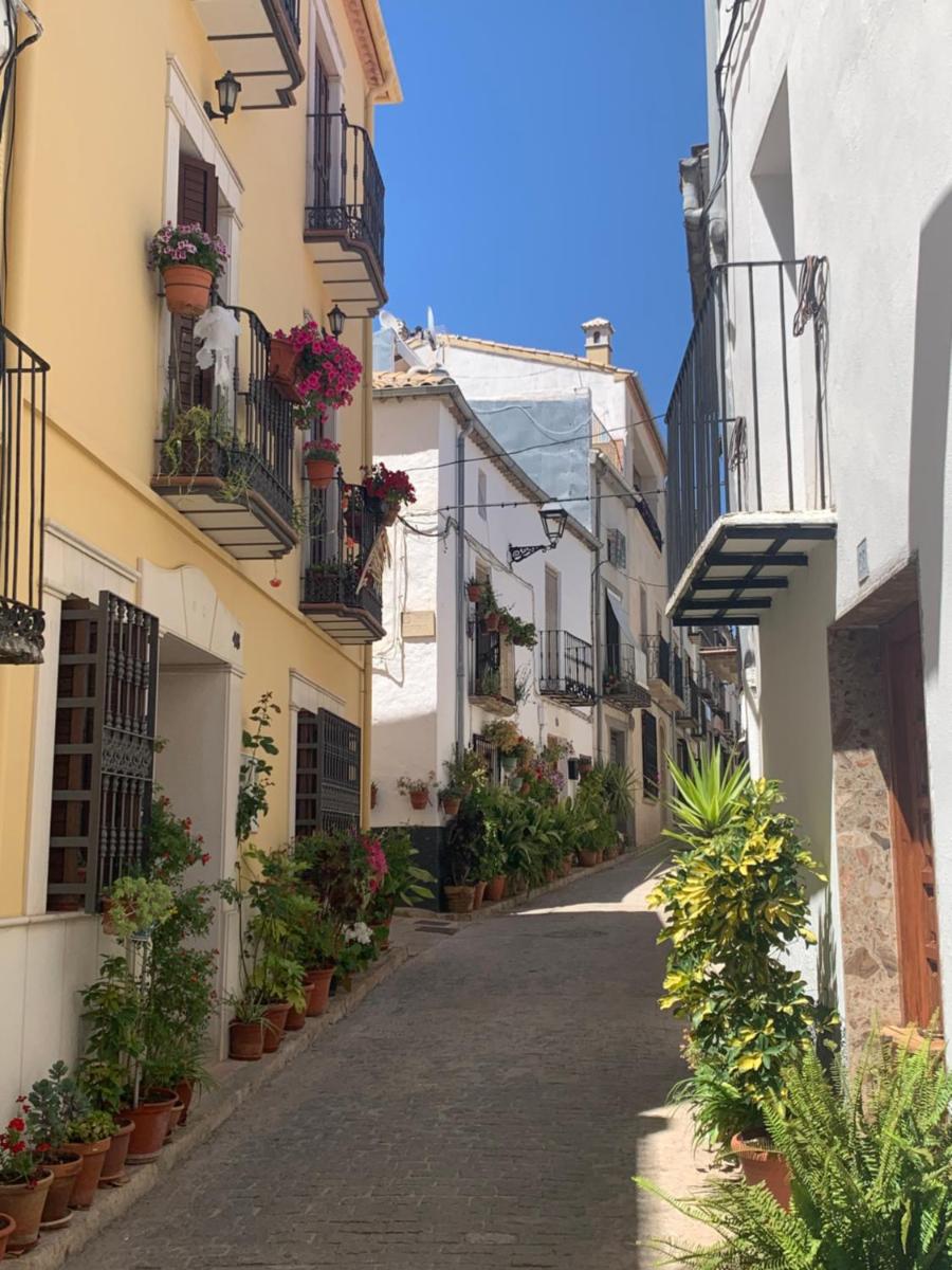 Casa Enmedio - Housity