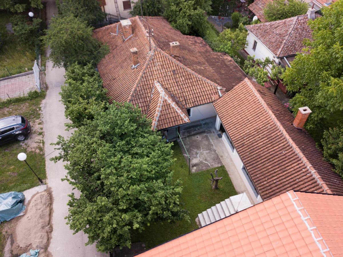 Old Fashion Guest House - Housity