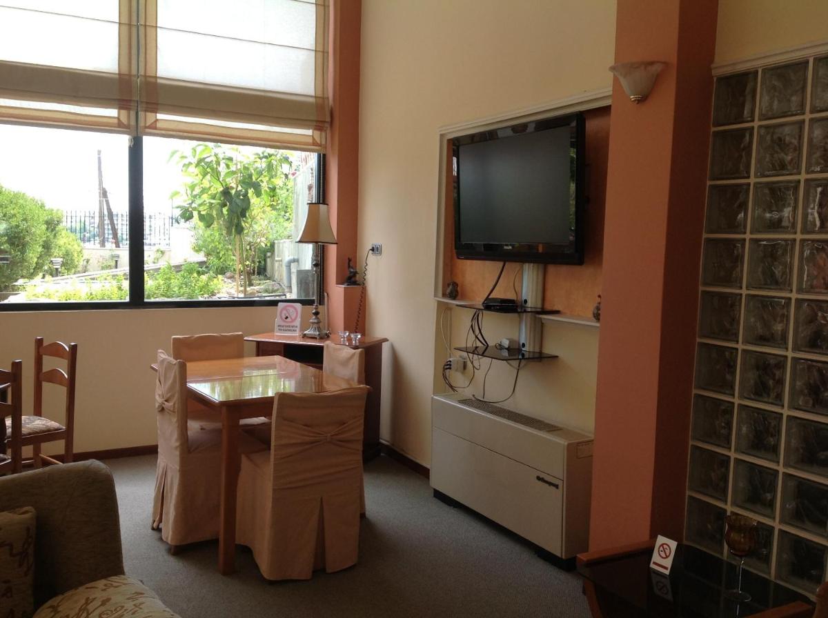 Morfeas Hotel - Housity