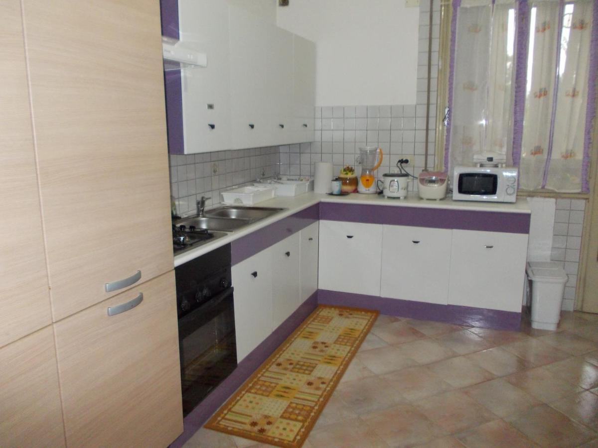 Big Brother Bed & Rooms - Housity