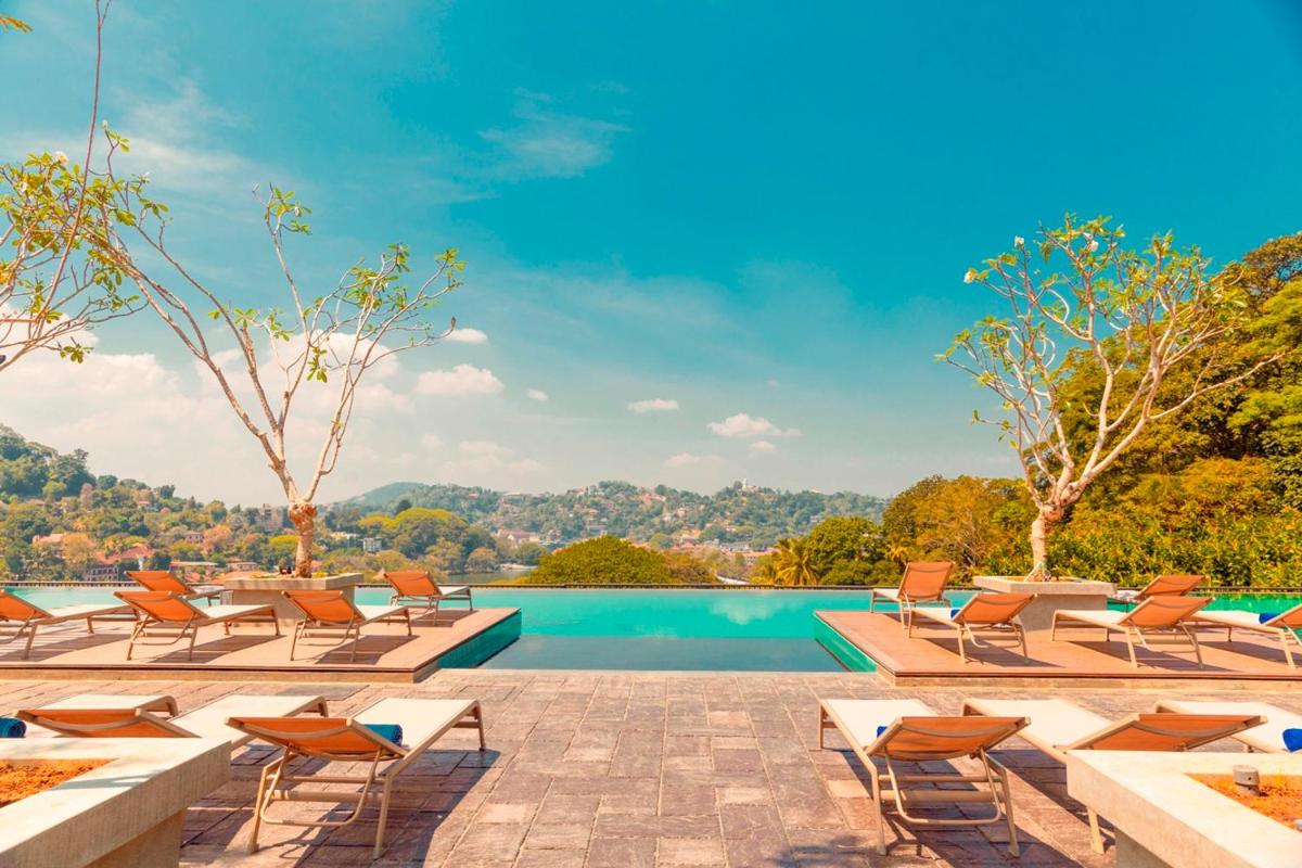 Thilanka Hotel - Housity