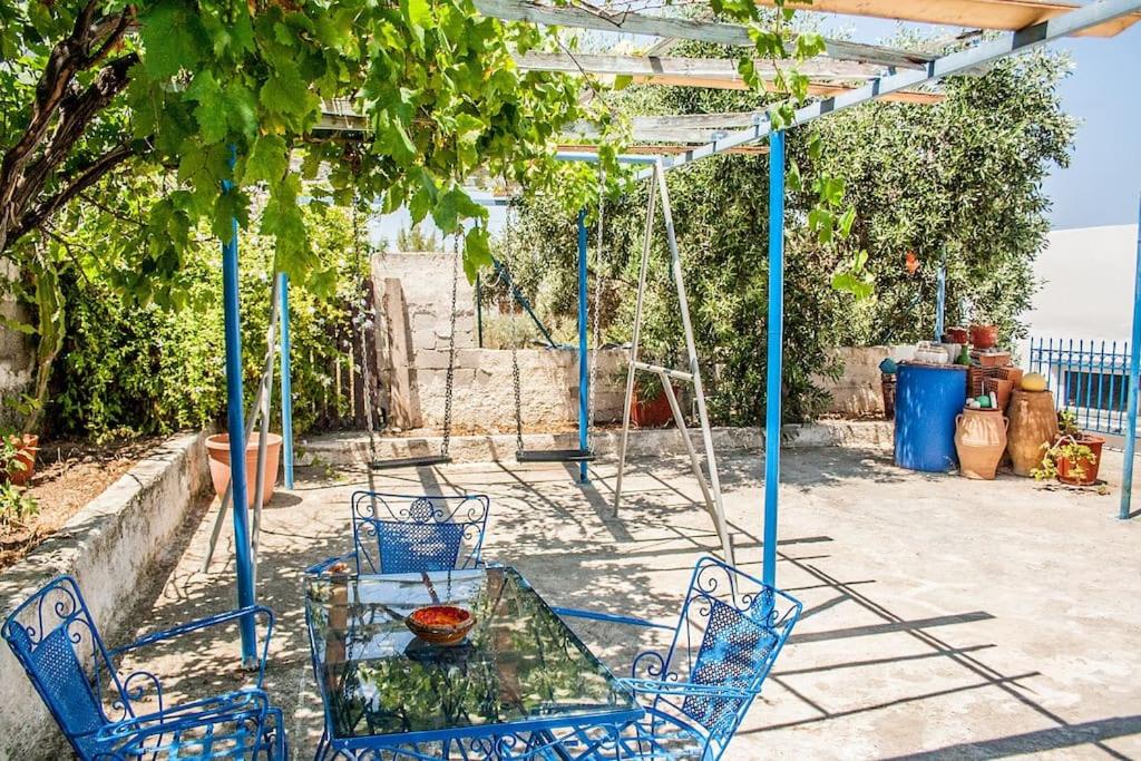 Grandpa's House - Housity