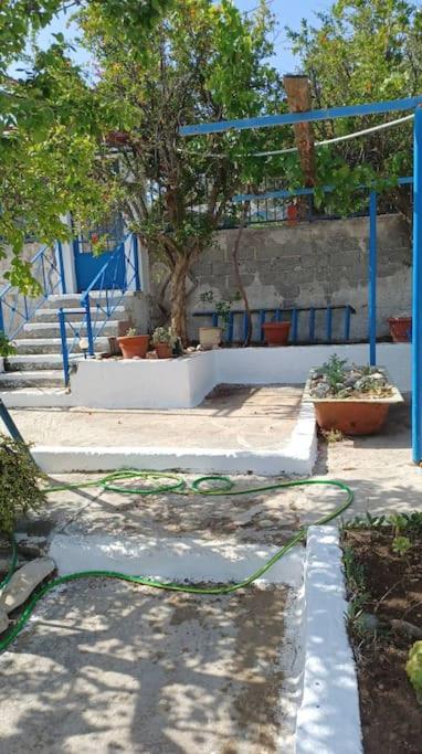 Grandpa's House - Housity