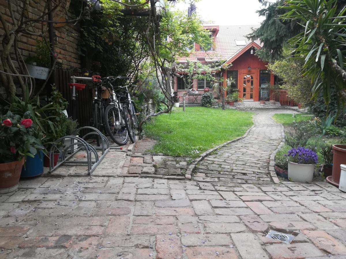 Patak28 Apartmanok - Housity