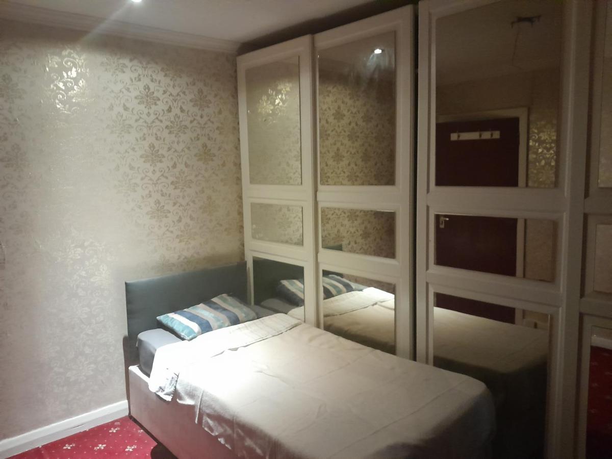 Lovely 1-Bed Studio in London - Housity
