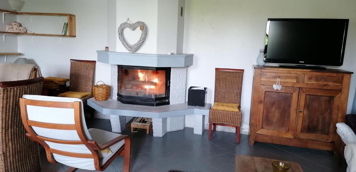 La fermette aux volets bleus - Housity