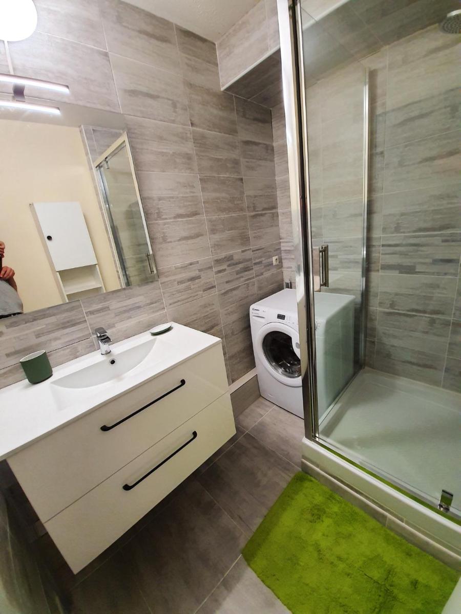 Appartement de 3 chambres avec vue sur la ville terrasse amenagee et wifi a Carpentras - Housity
