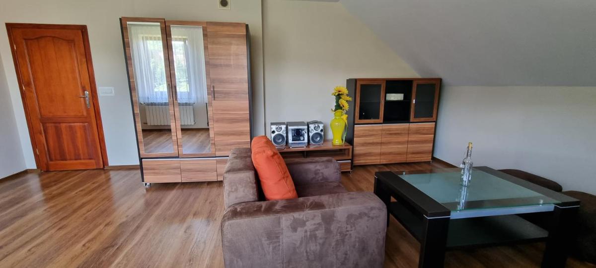 Prywatny pokój z kuchnią i łazienką - Housity