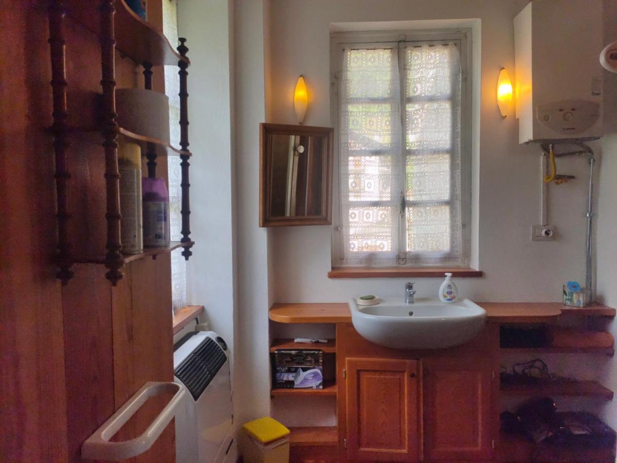 River and Mounts - Housity