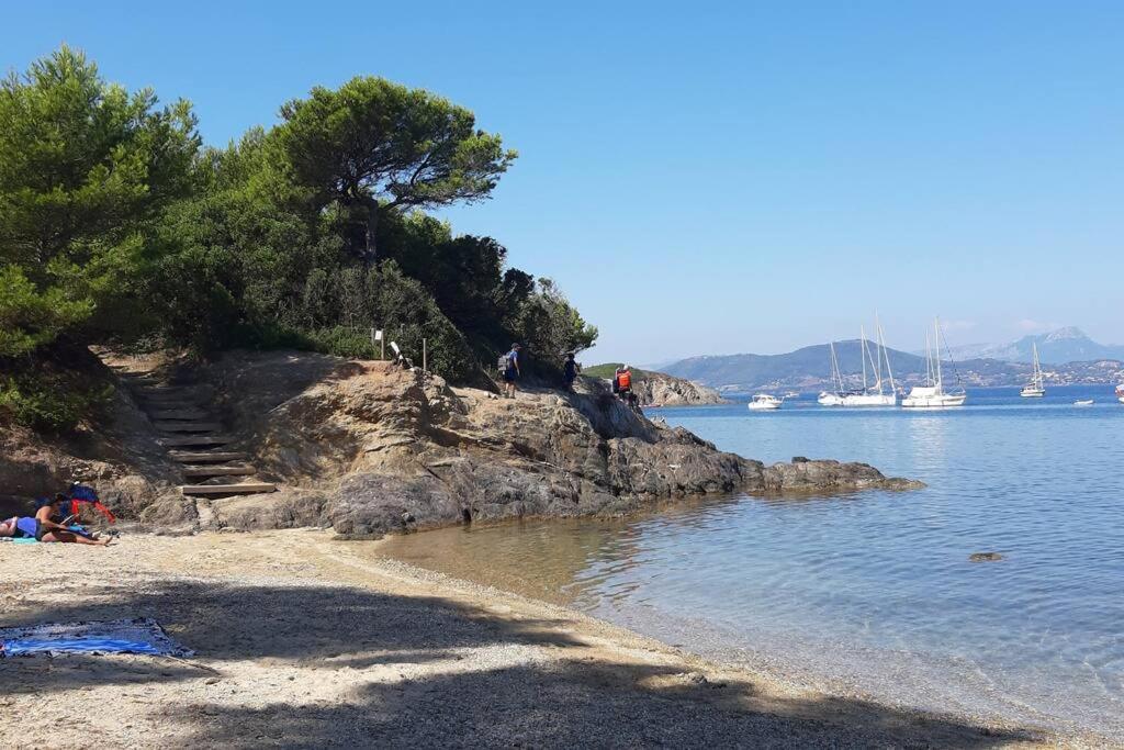 charmant studio neuf à 150m de la mer - Housity