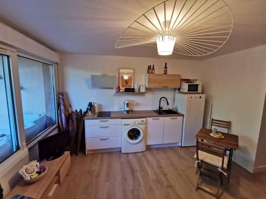 charmant studio neuf à 150m de la mer - Housity