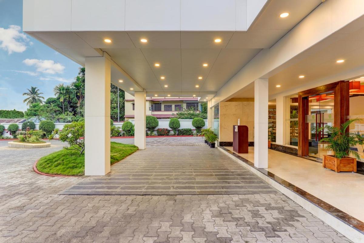 Lemon Tree Hotel, Port Blair Near to Airport - Housity