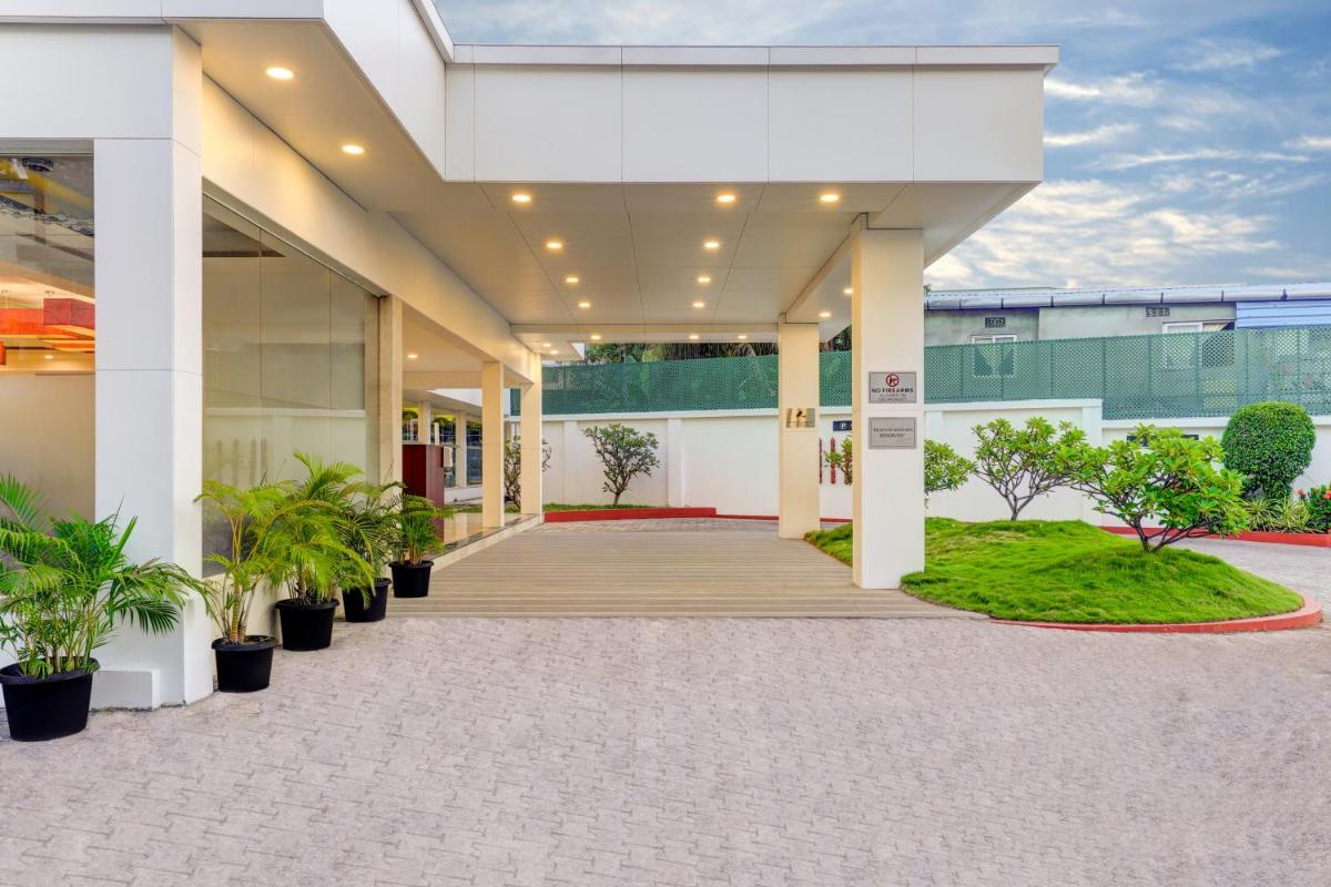 Lemon Tree Hotel, Port Blair Near to Airport - Housity