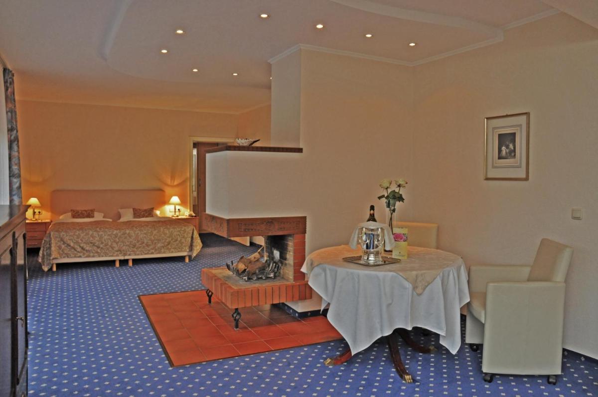 Hotel Garni Kristinenhof - Housity