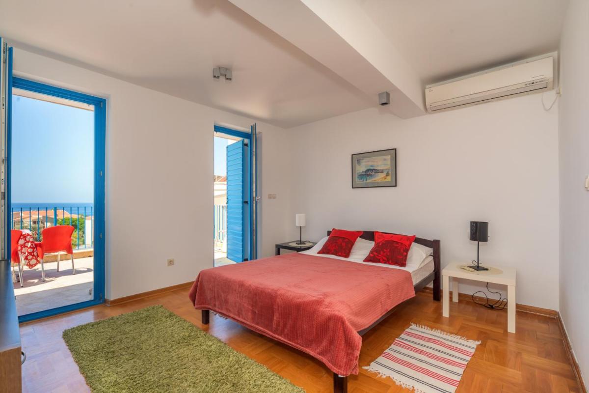 Altomare with Sea View - Housity