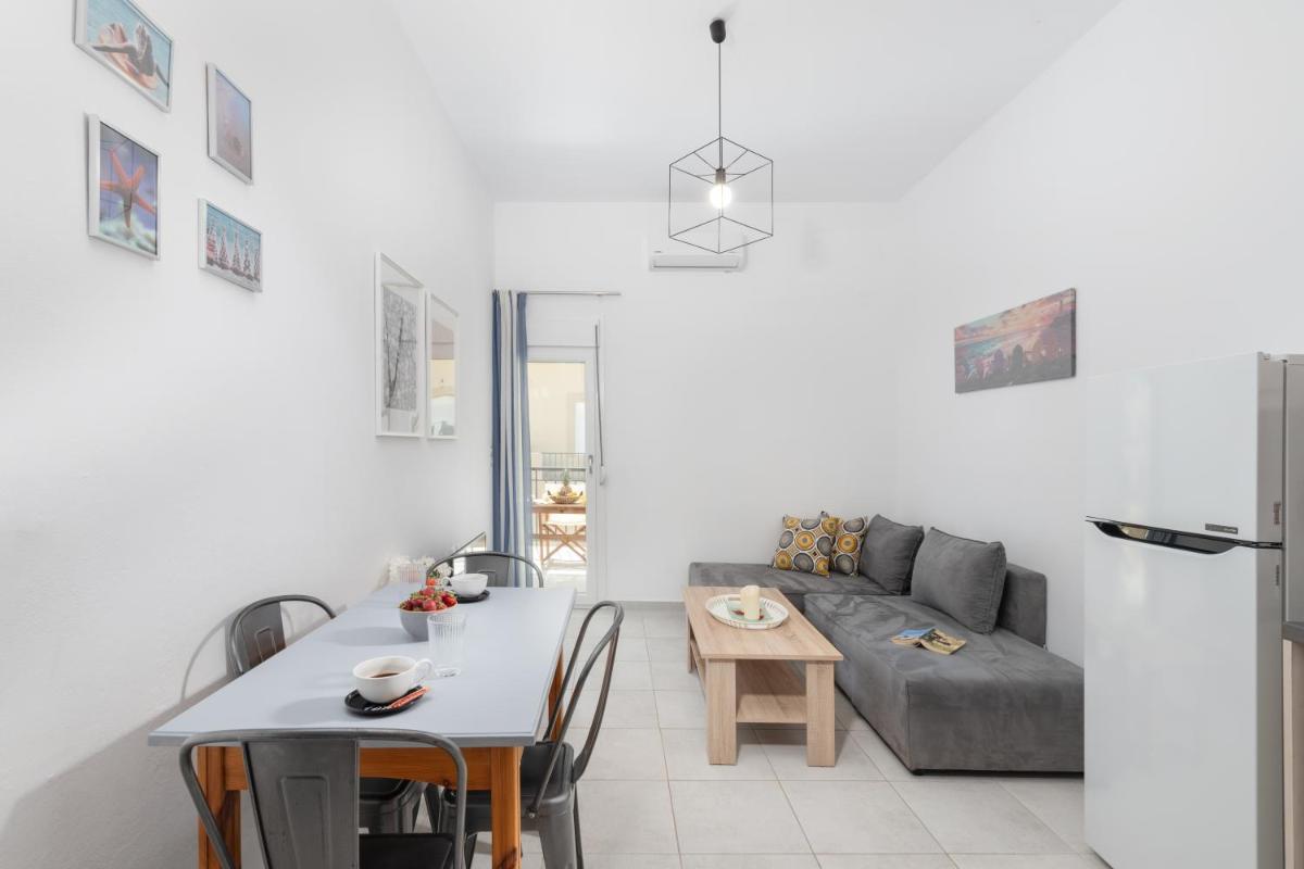 Lina's apartment 50m from the beach - Housity