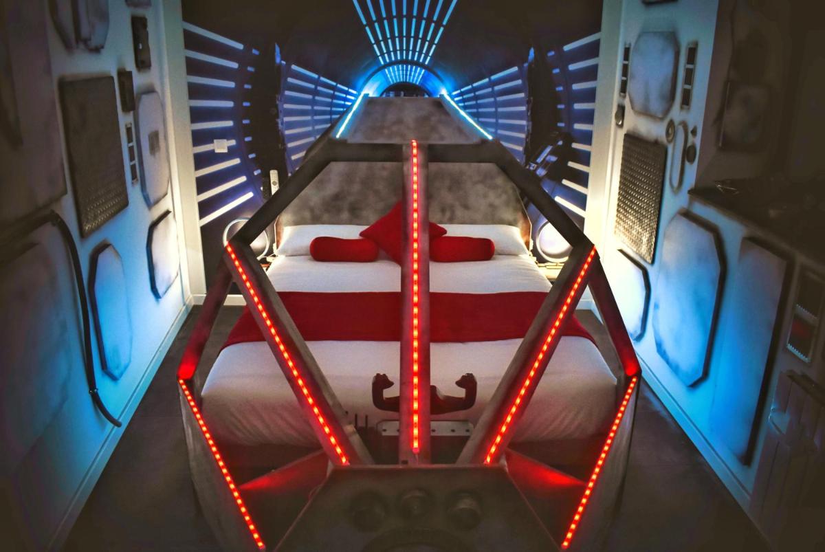 GALAXY SPA-4 Pers-Jacuzzi-Insolite-Parking-Jardin-Clim-Colmar - Housity