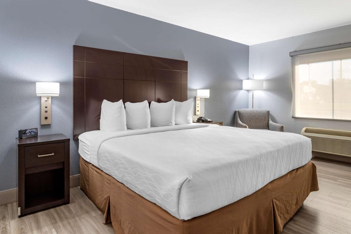 Best Western Plus Orange County - Housity
