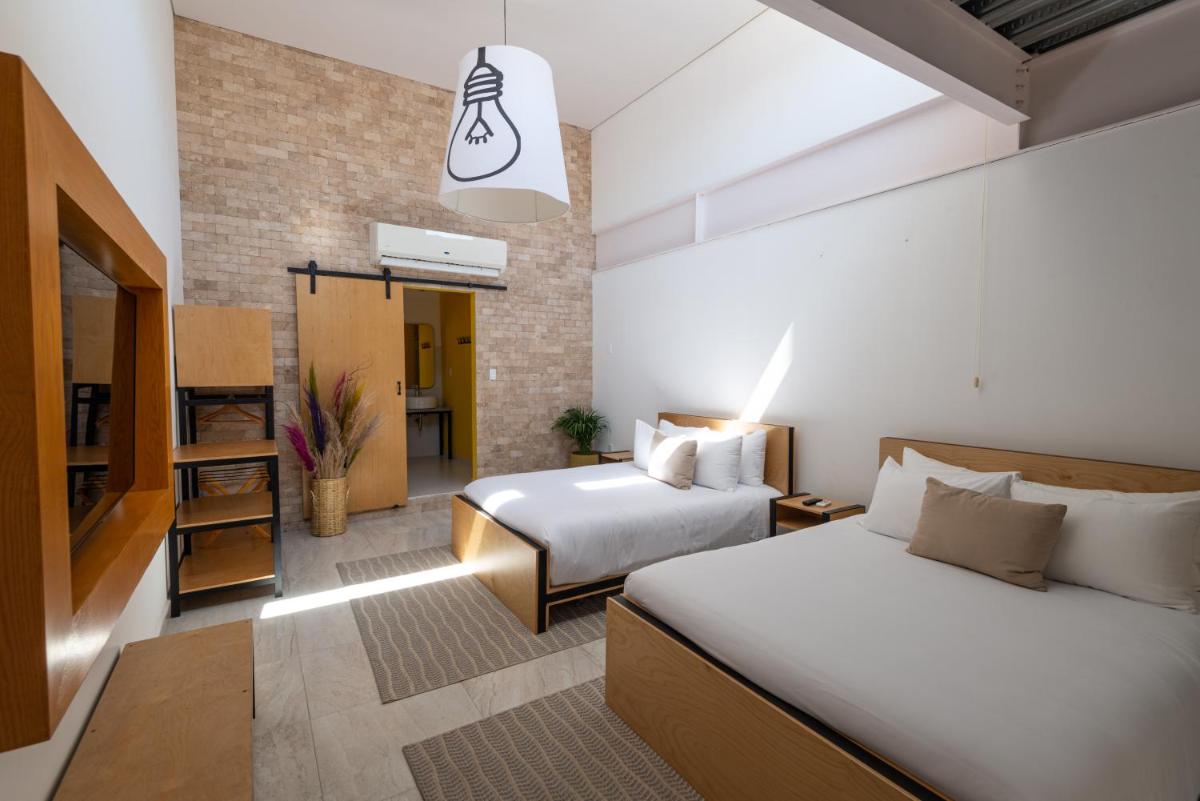 Mayan Monkey Los Cabos - Social Hotel - Housity