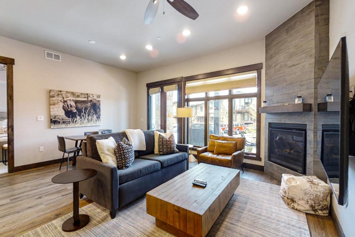 Blackstone Paradise 1B - Housity
