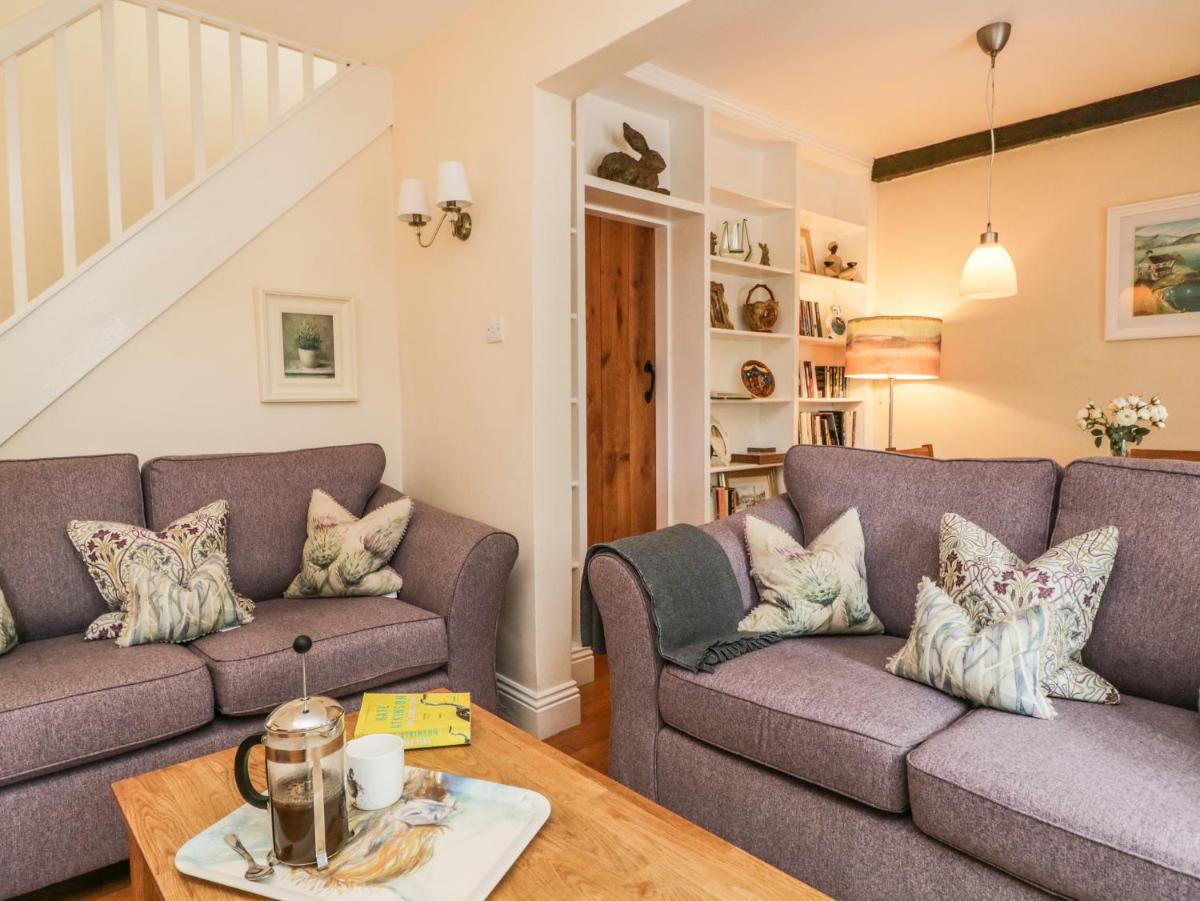 Mulberry Cottage - Housity