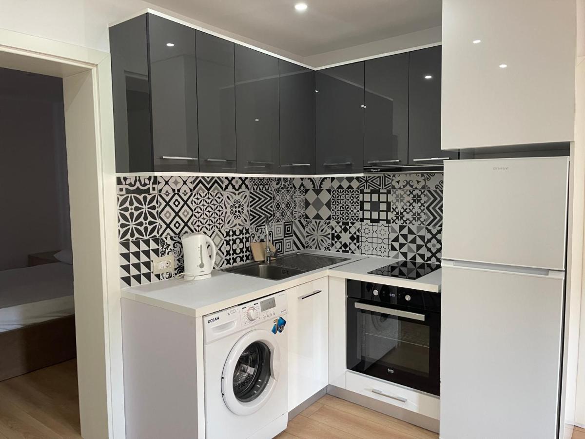 Suitetrails - Beige Apartment