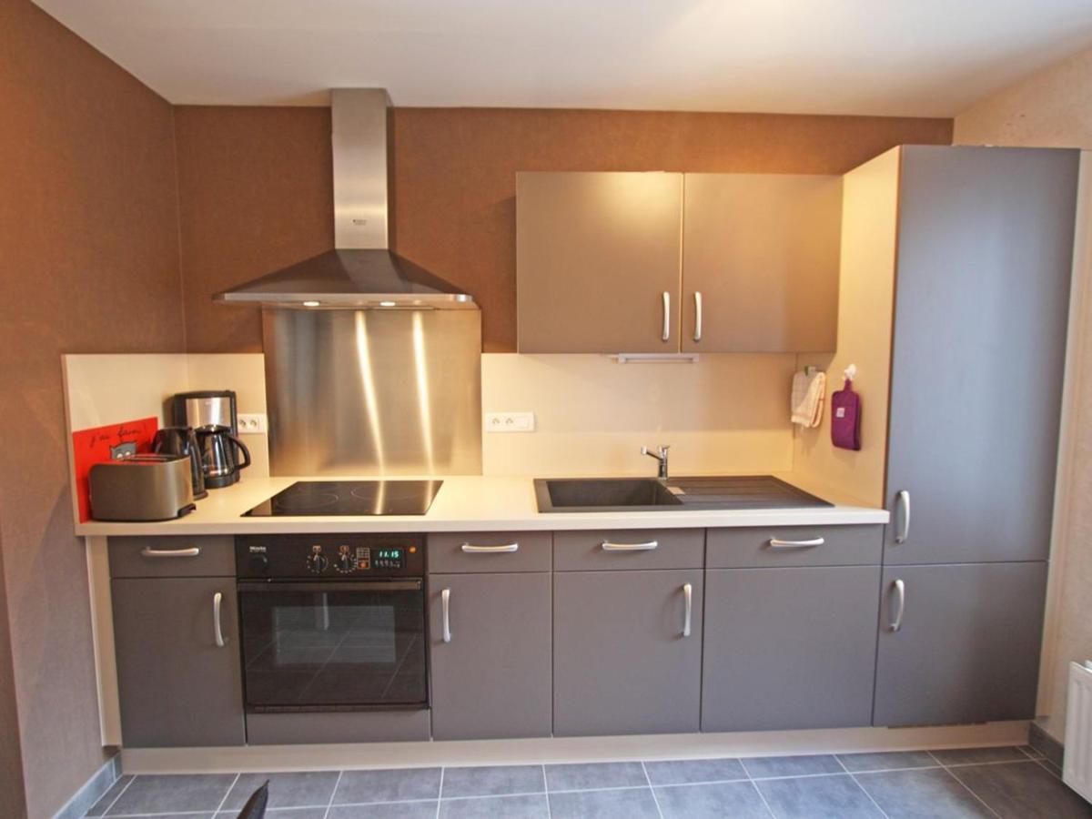 Charmant T2 rénové avec cour privée - centre d'Épinal, proche gare et commodités - FR-1-589-265 - Housity