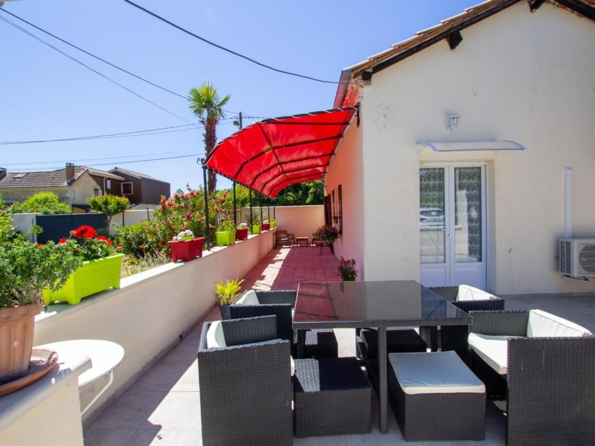 Maison confortable avec grand jardin, climatisation, vélos à disposition – Bergerac, Périgord Pourpre - FR-1-616-268 - Housity