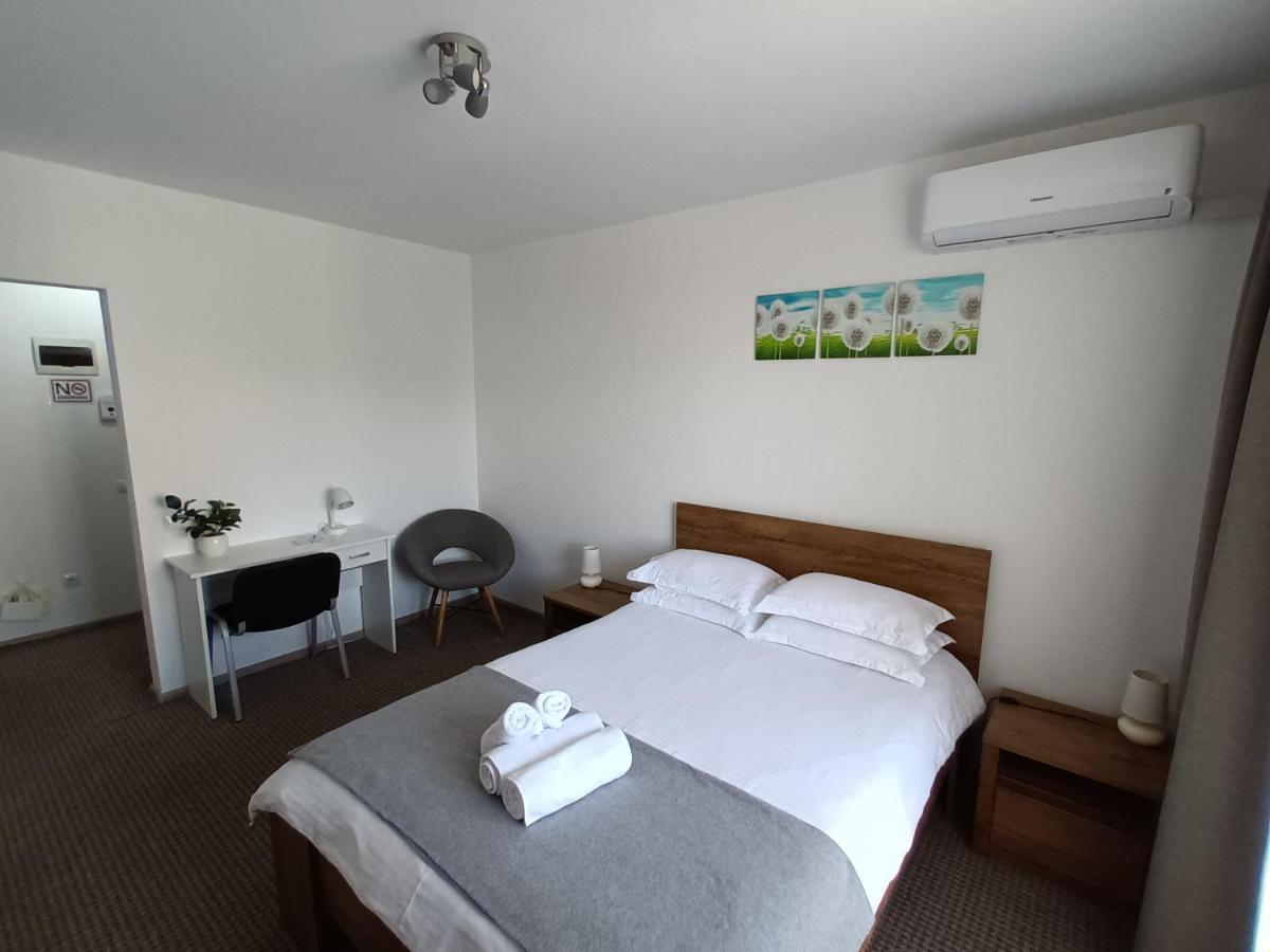 Revolution Apartment - Housity
