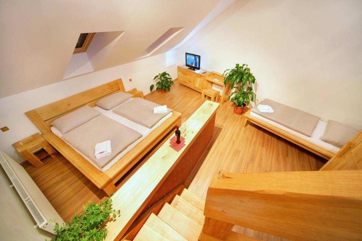 tx HOTEL - Housity