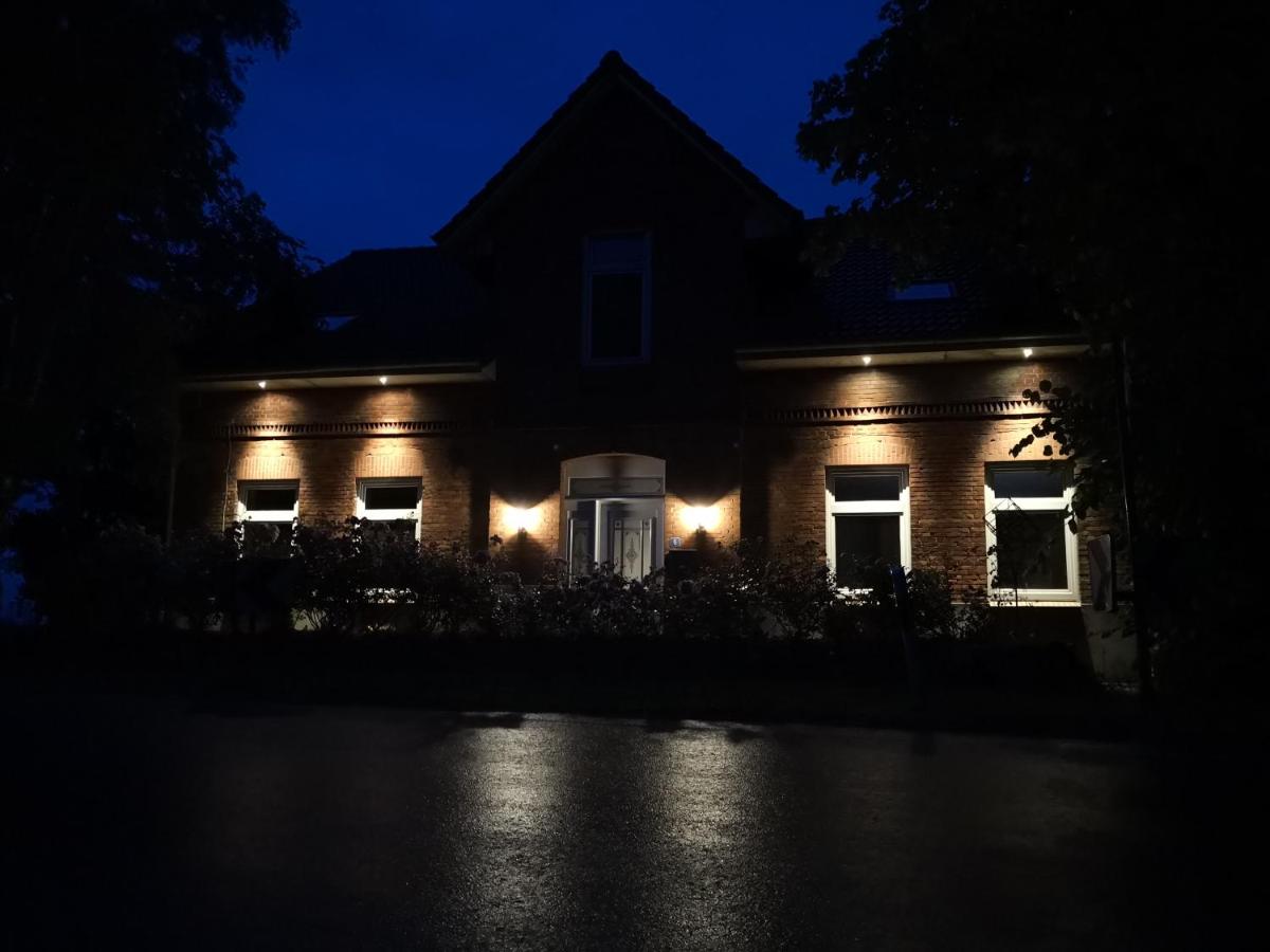 FeWo an der Eider / Holiday apartment on the Eider - Housity