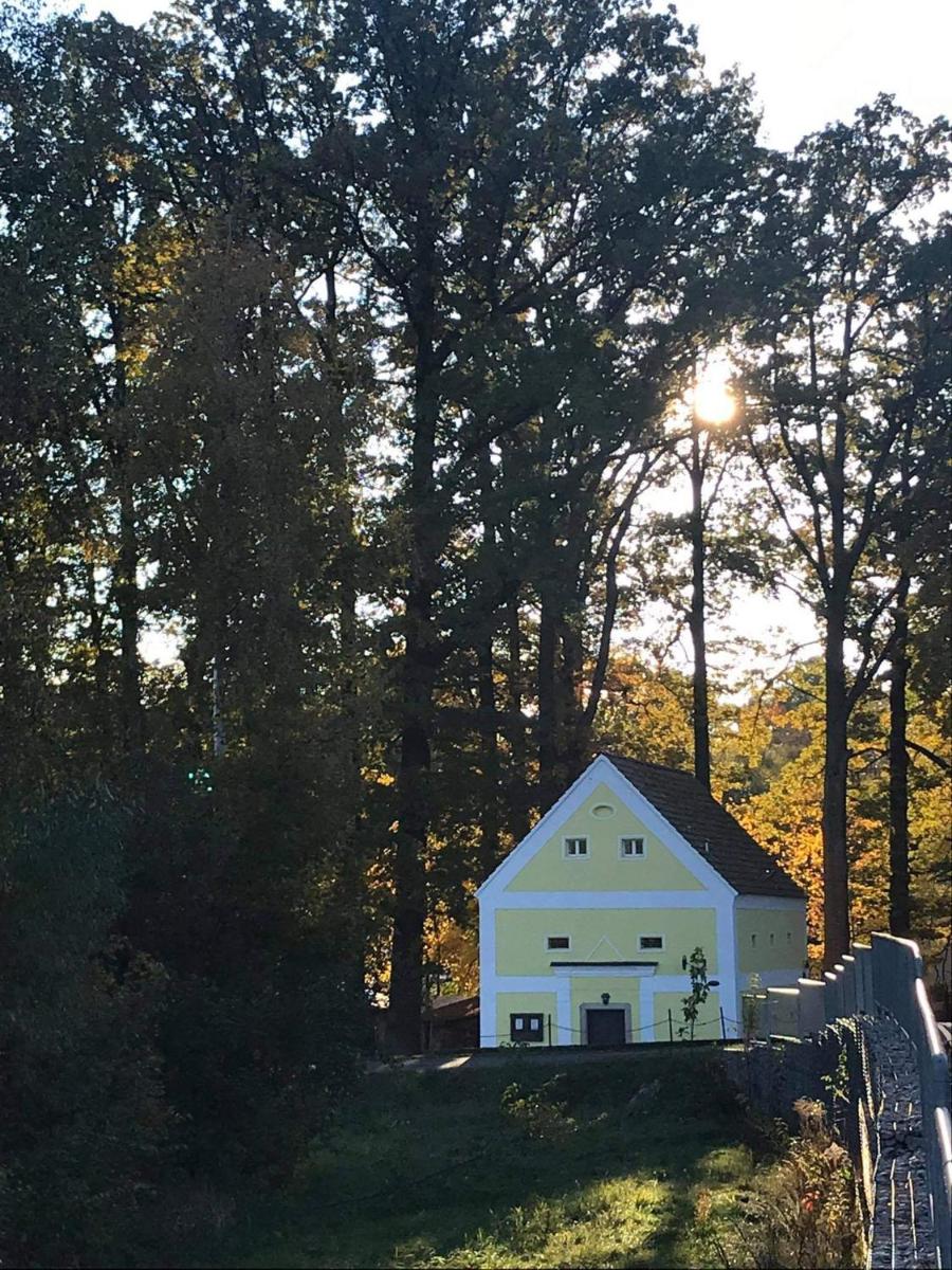 Špejchar pod duby - Housity