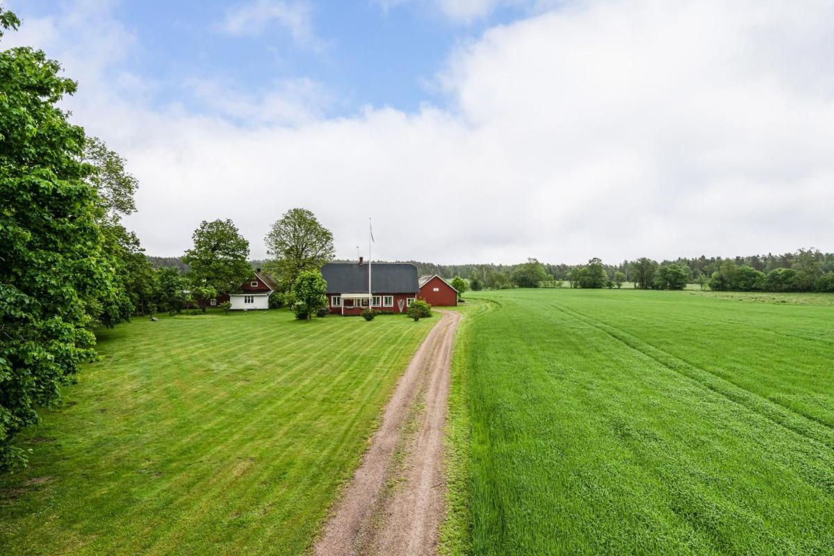 Nice holiday home in a rural location - Housity