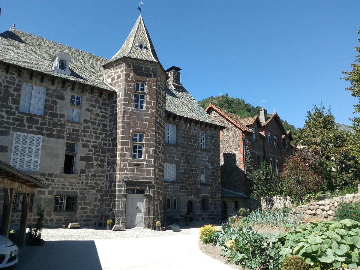 Maison du Chevalier des Huttes - Table et Chambres d'hôtes - Housity