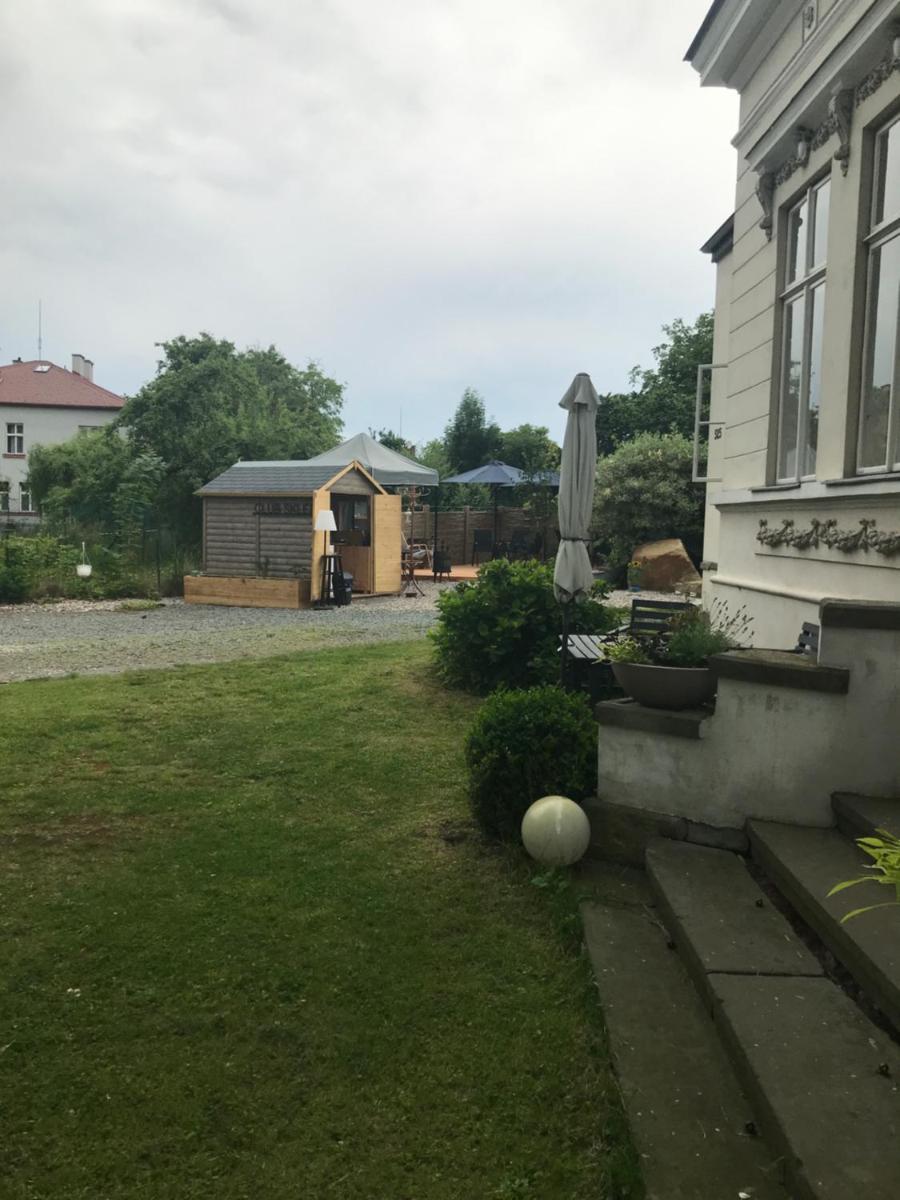 Apartmán U Borovice - Housity
