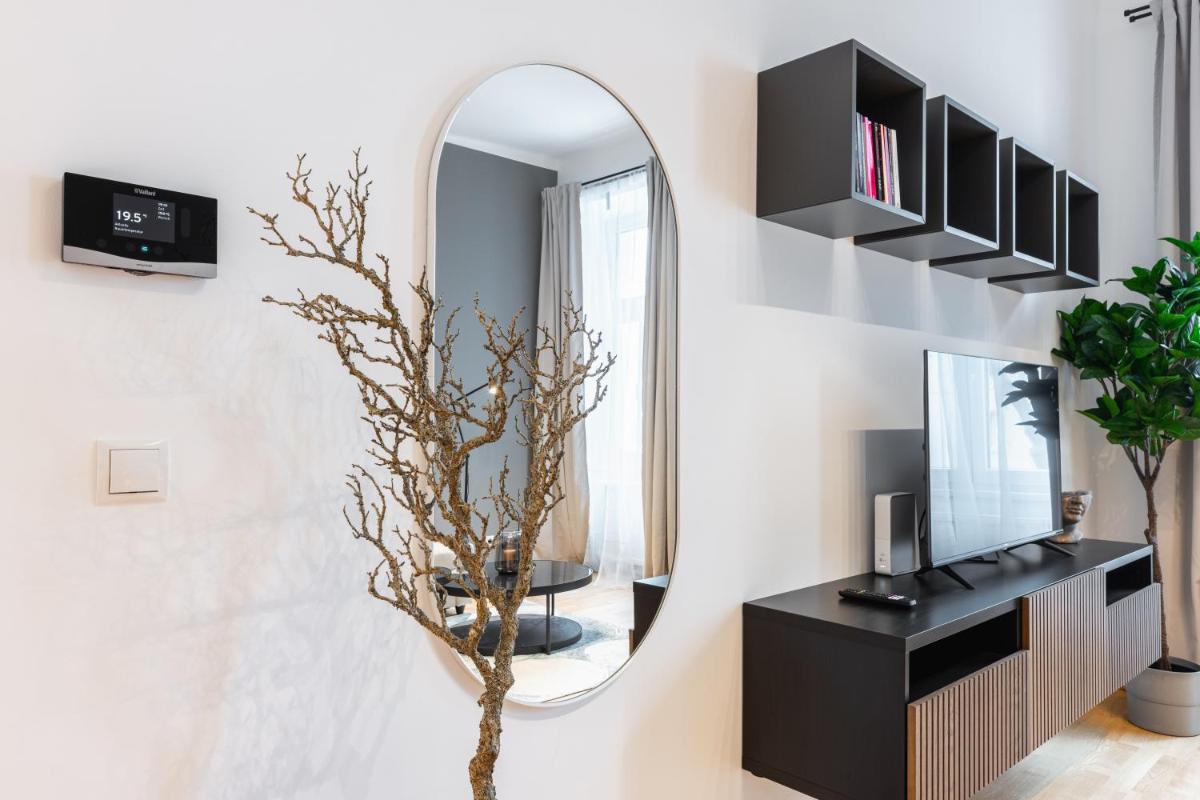 Suitetrails - Trendy apt with - smart TV, coffee machine in Meidling