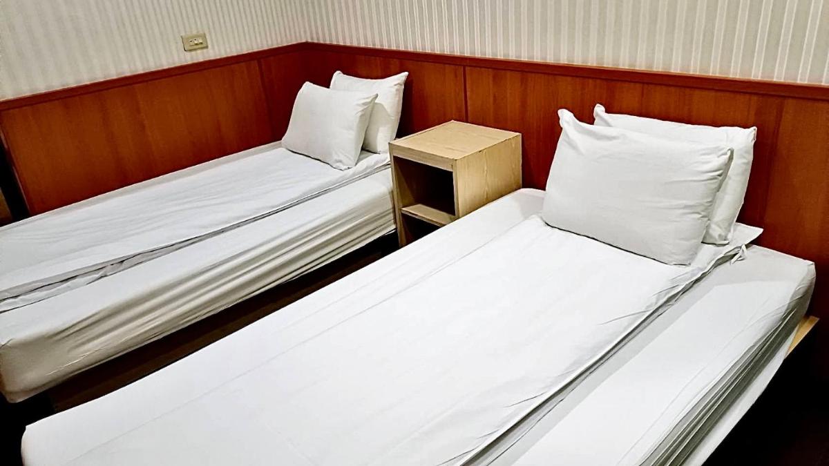 Ying Lun Hotel - Housity
