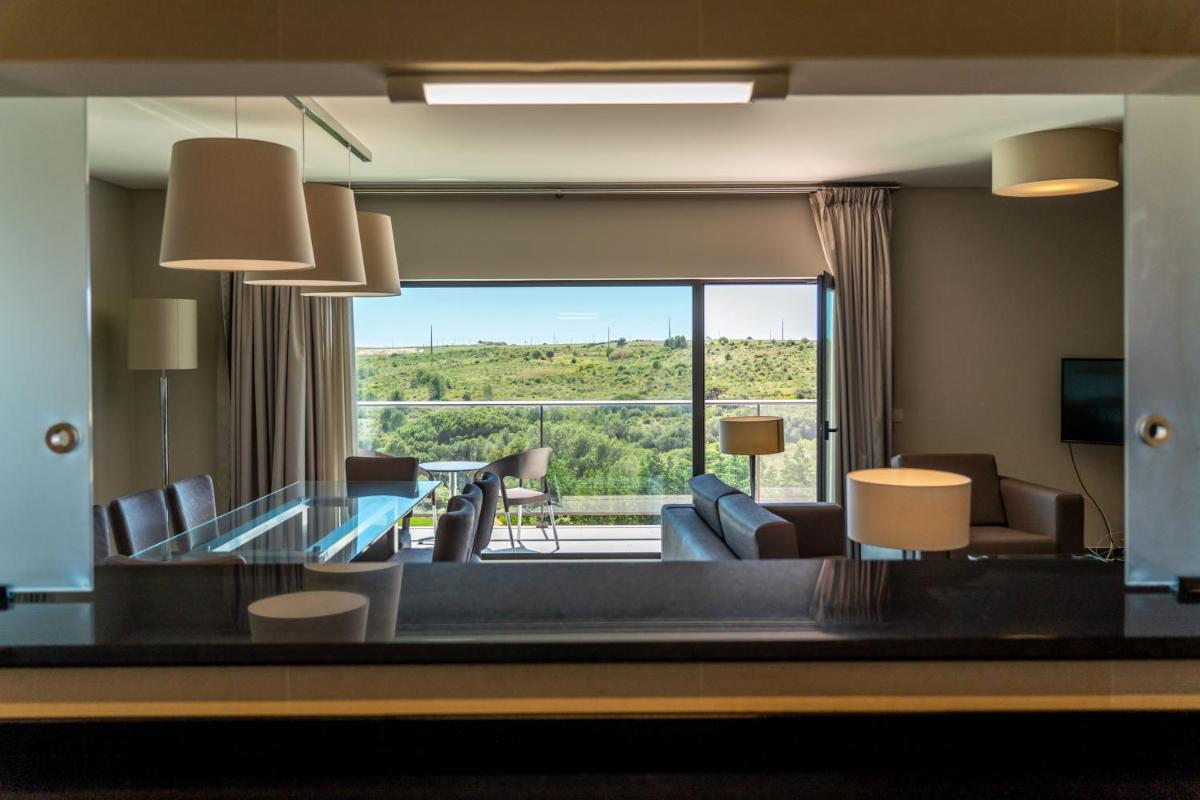 Sintra Luxury two room apartment with pool&tennis - Housity