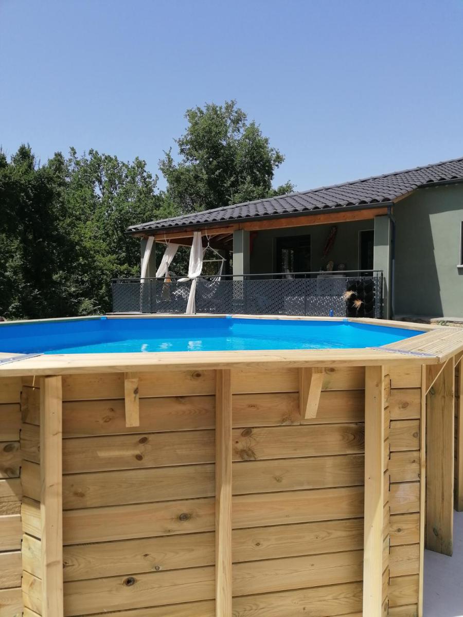 Nice property near Touristic Sightseeing and River - Housity