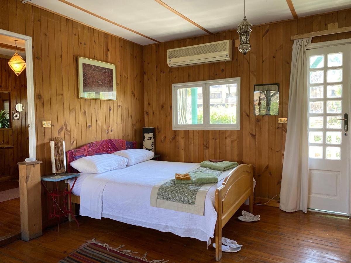 Suitetrails - Houseboat65 - Historic home on the Nile - Central Cairo