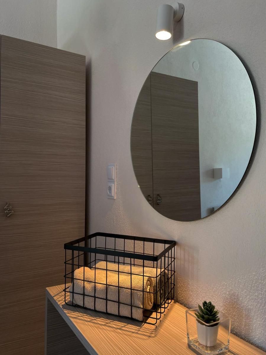 Nigdeli Studios - Housity